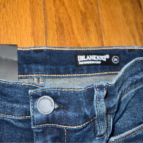 NWT Blank NYC The Madison High Rise Crop Dark Wash Jeans Raw Hem Size 25 - Picture 3 of 12